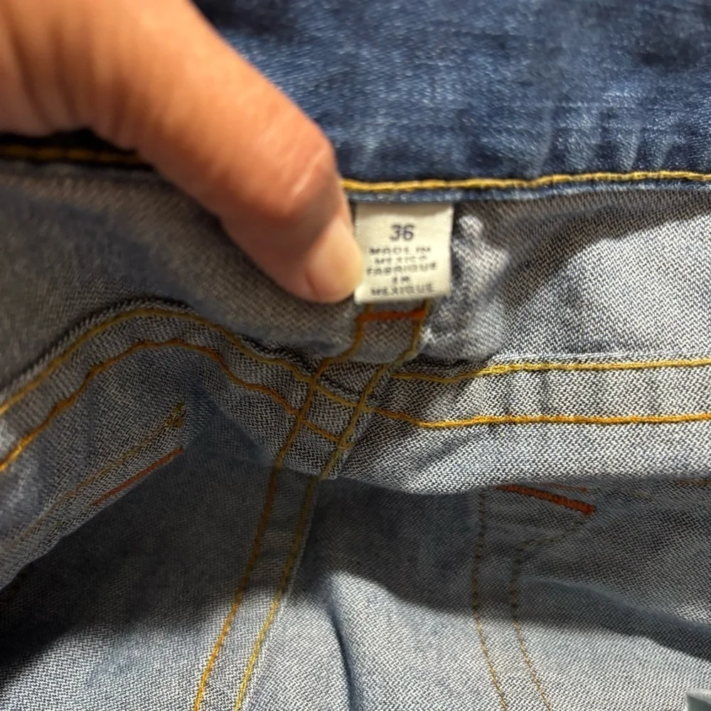 True Religion Medium Wash Straight Leg Men's Jeans size 36